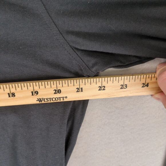 NWT Under Armour Heatgear Men's M Black T-Shirt Red Logo Long Sleeve Training - Picture 3 of 10